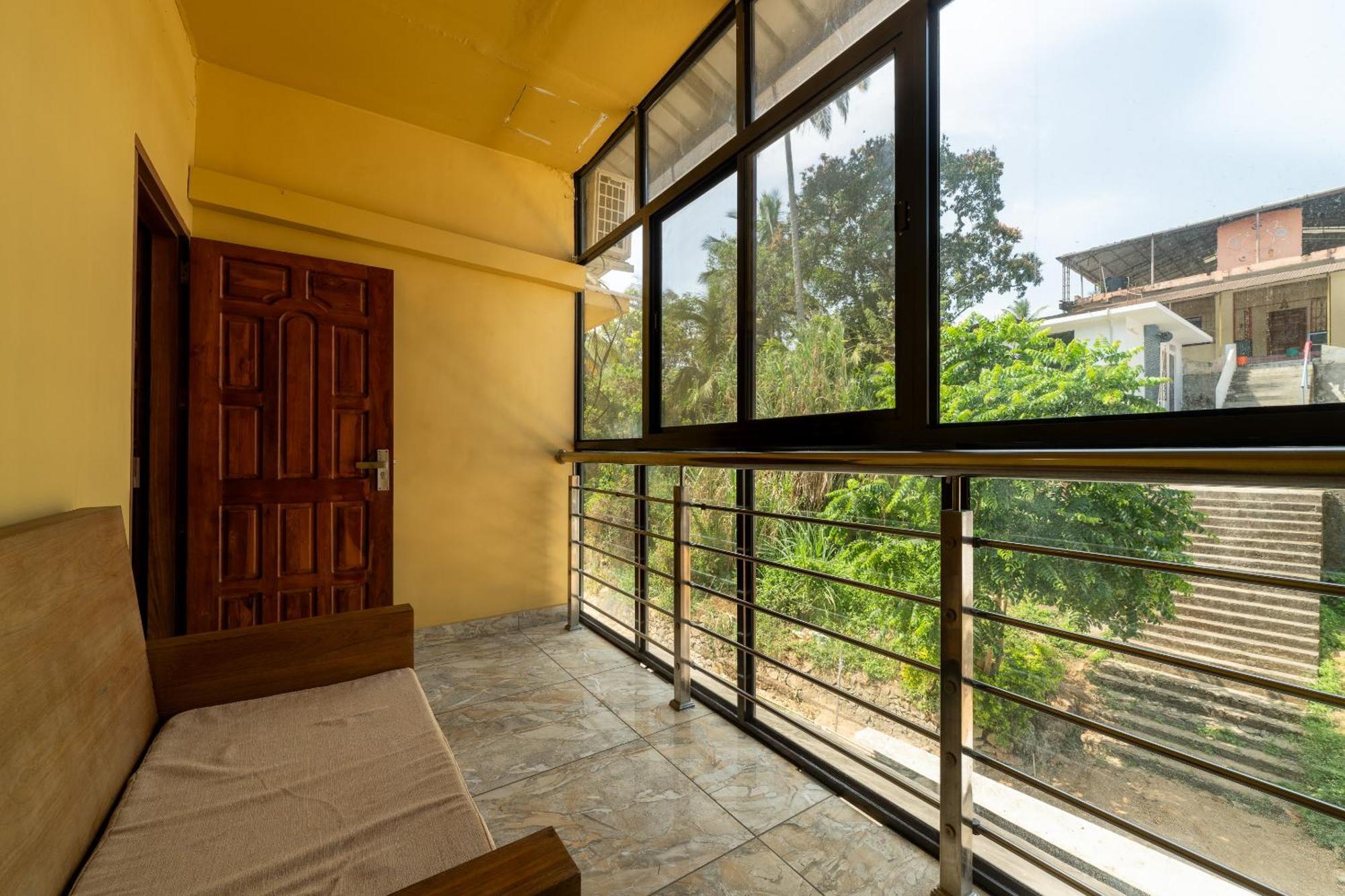 Marza Inn Kalpetta Exterior photo